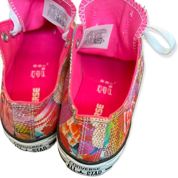 Like new Women's Converse Chuck Taylor All Star Digital pink Floral sneakers - Picture 4 of 5